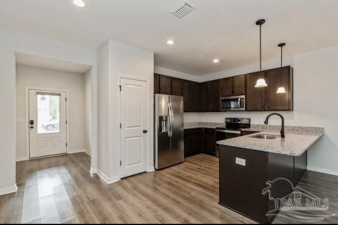 1734 Sound Haven Ct - Photo 5 of 17