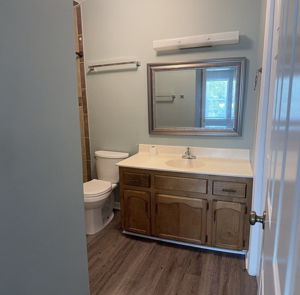 2410 Mclean St #12 - Photo 4 of 9