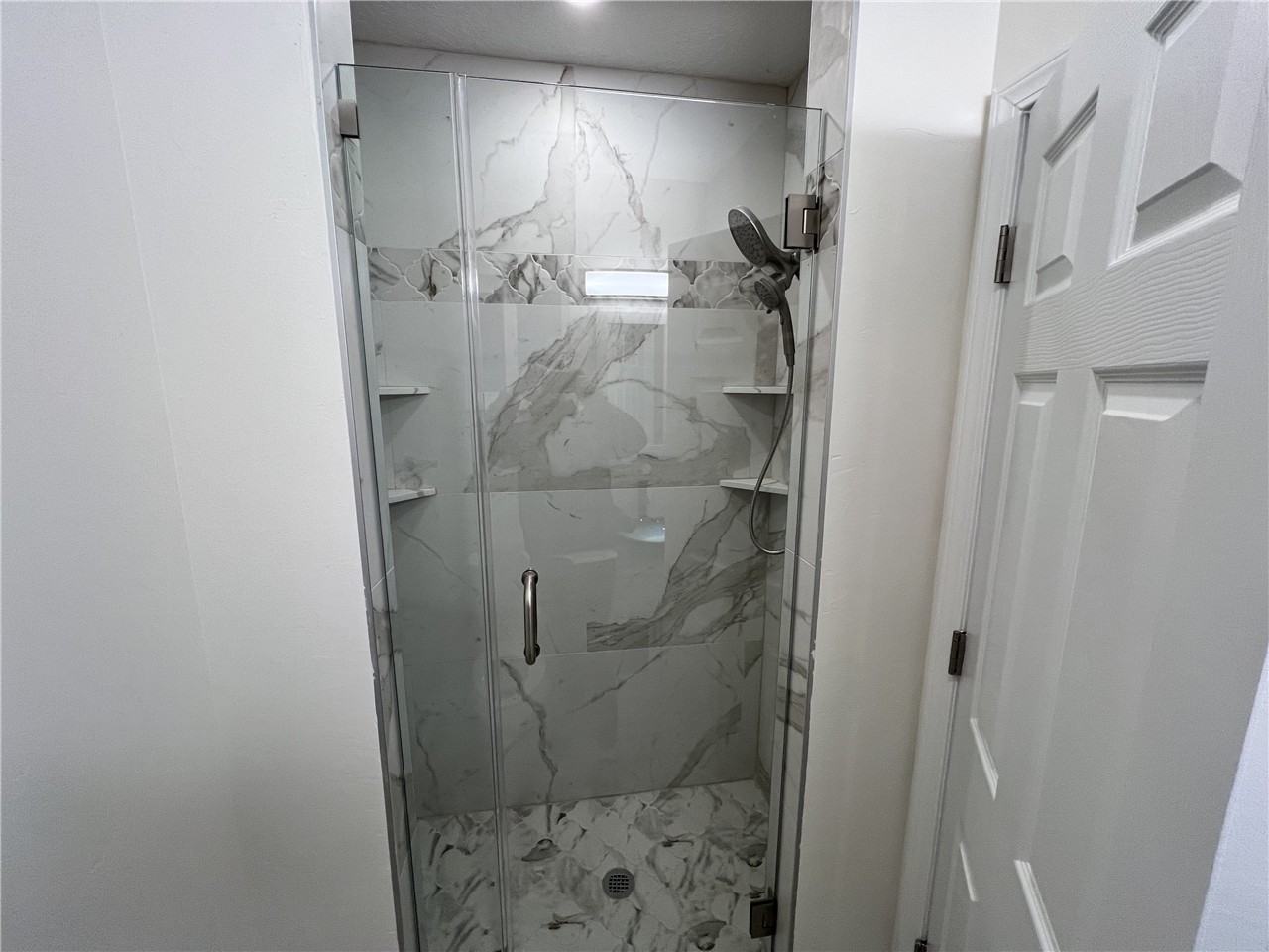 1405 E Parkway Ave - Photo 6 of 12