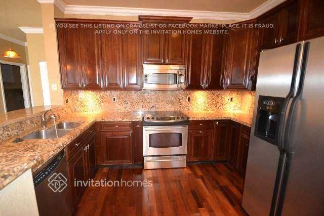7777 Thornlee Dr - Photo 4 of 11