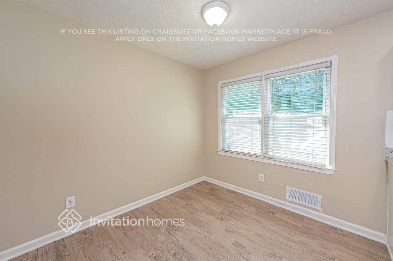 1740 Rose Garden Ln - Photo 6 of 18