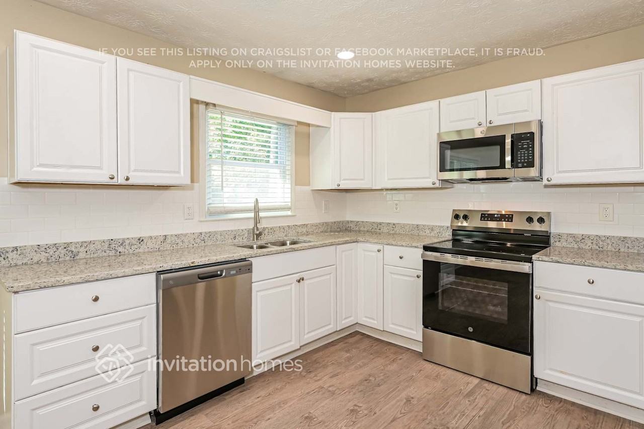 1740 Rose Garden Ln - Photo 7 of 18