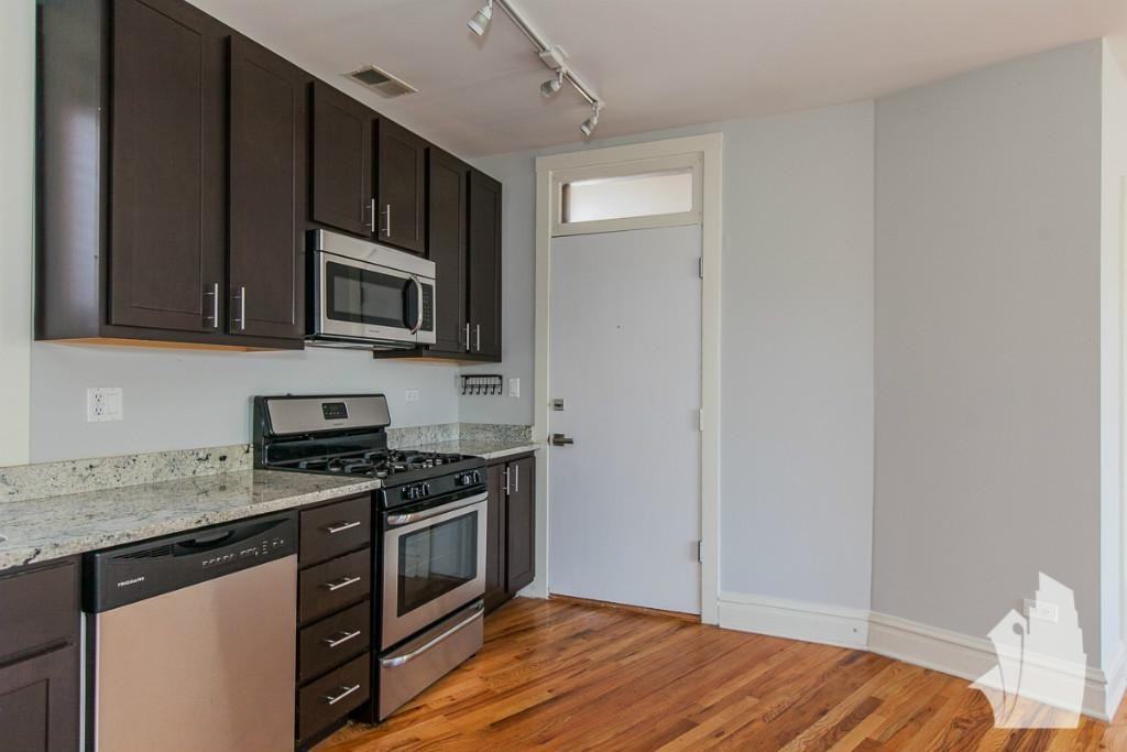 2235 W Wilson Ave #2231-2 - Photo 3 of 9