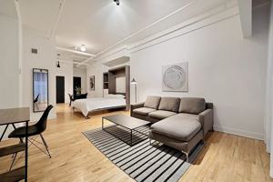 featured image of 4521 Rue Clark