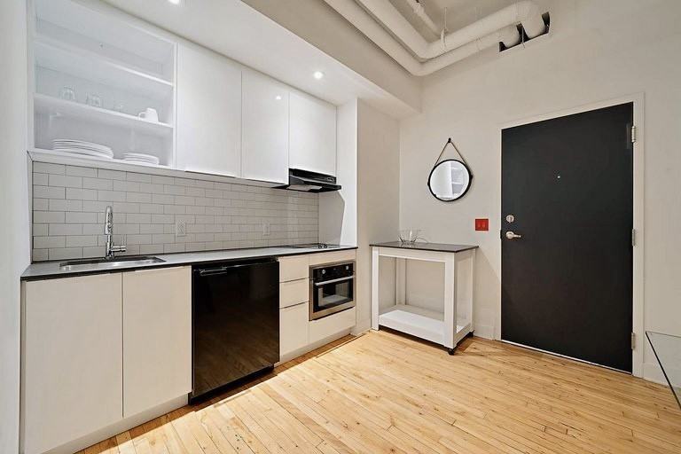 Lofts Clark (Furnished) - Photo 6 of 12