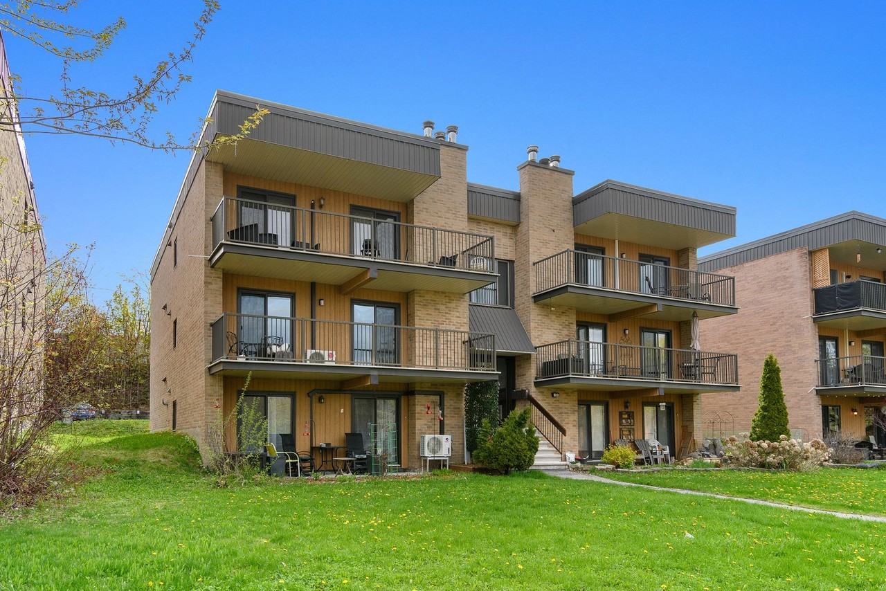 Unit 3-13 Rue Deauville - Photo 2 of 24