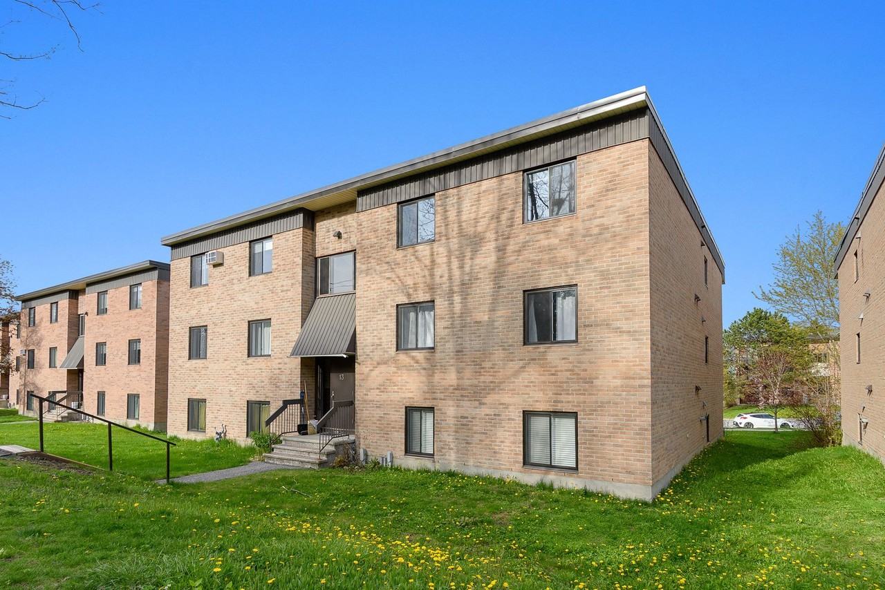 Unit 3-13 Rue Deauville - Photo 3 of 24