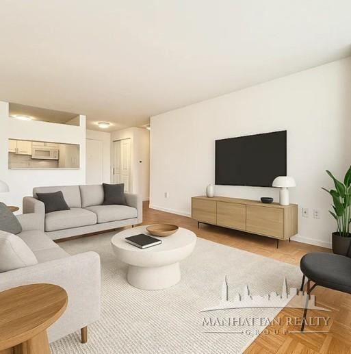 W 43rd St #2D - Photo 2 of 9