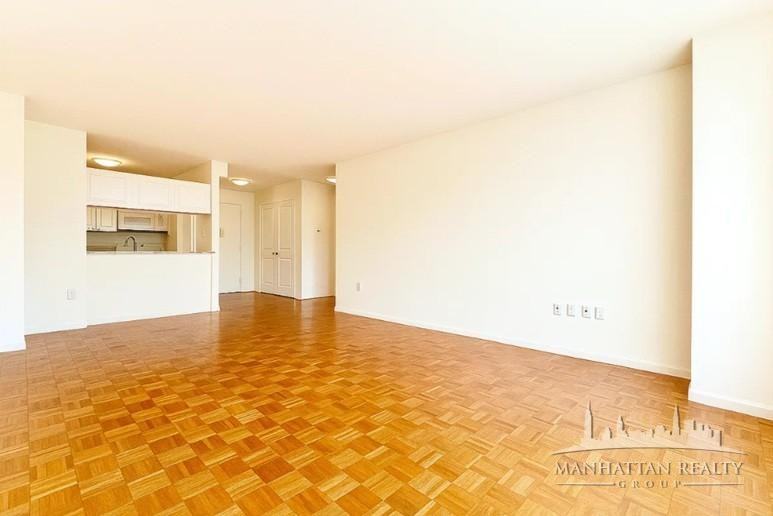 W 43rd St #2D - Photo 3 of 9