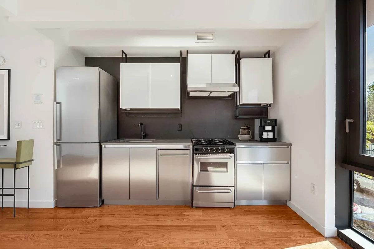 123 Melrose St #432 - Photo 3 of 8