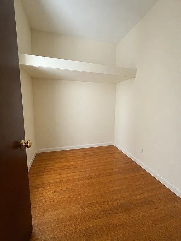 305 E 105th St #5D - Photo 4 of 5