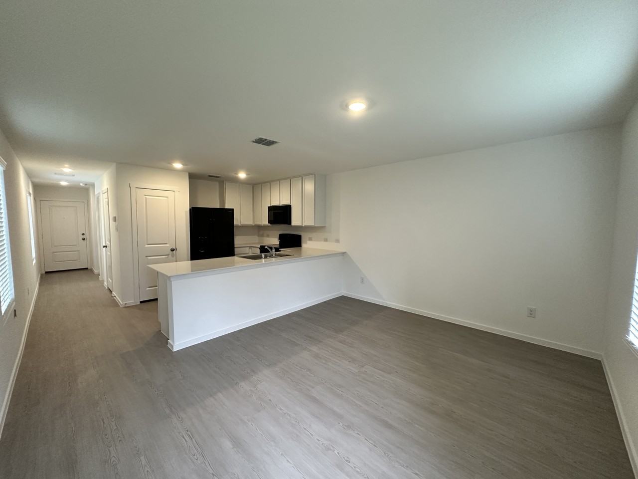 914 Sandhill Crane Ln #1 - Photo 3 of 13