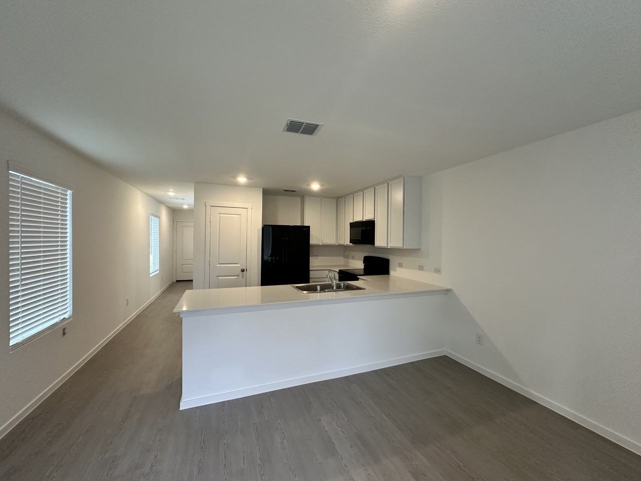 914 Sandhill Crane Ln #1 - Photo 5 of 13
