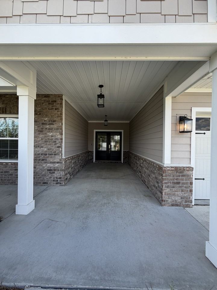 168 Martello Rd #1 - Photo 3 of 27