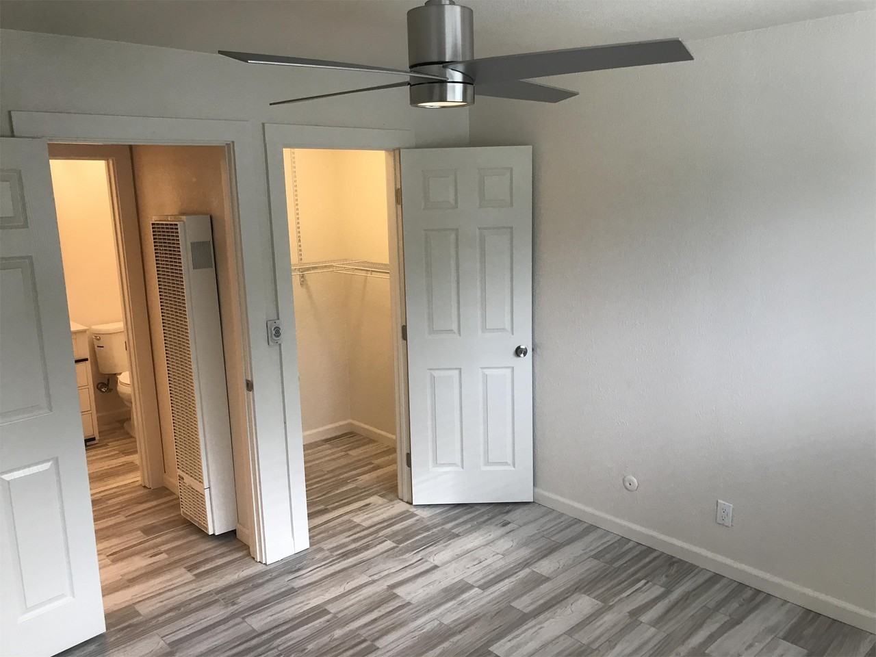 620 5th St #02 - Photo 2 of 11