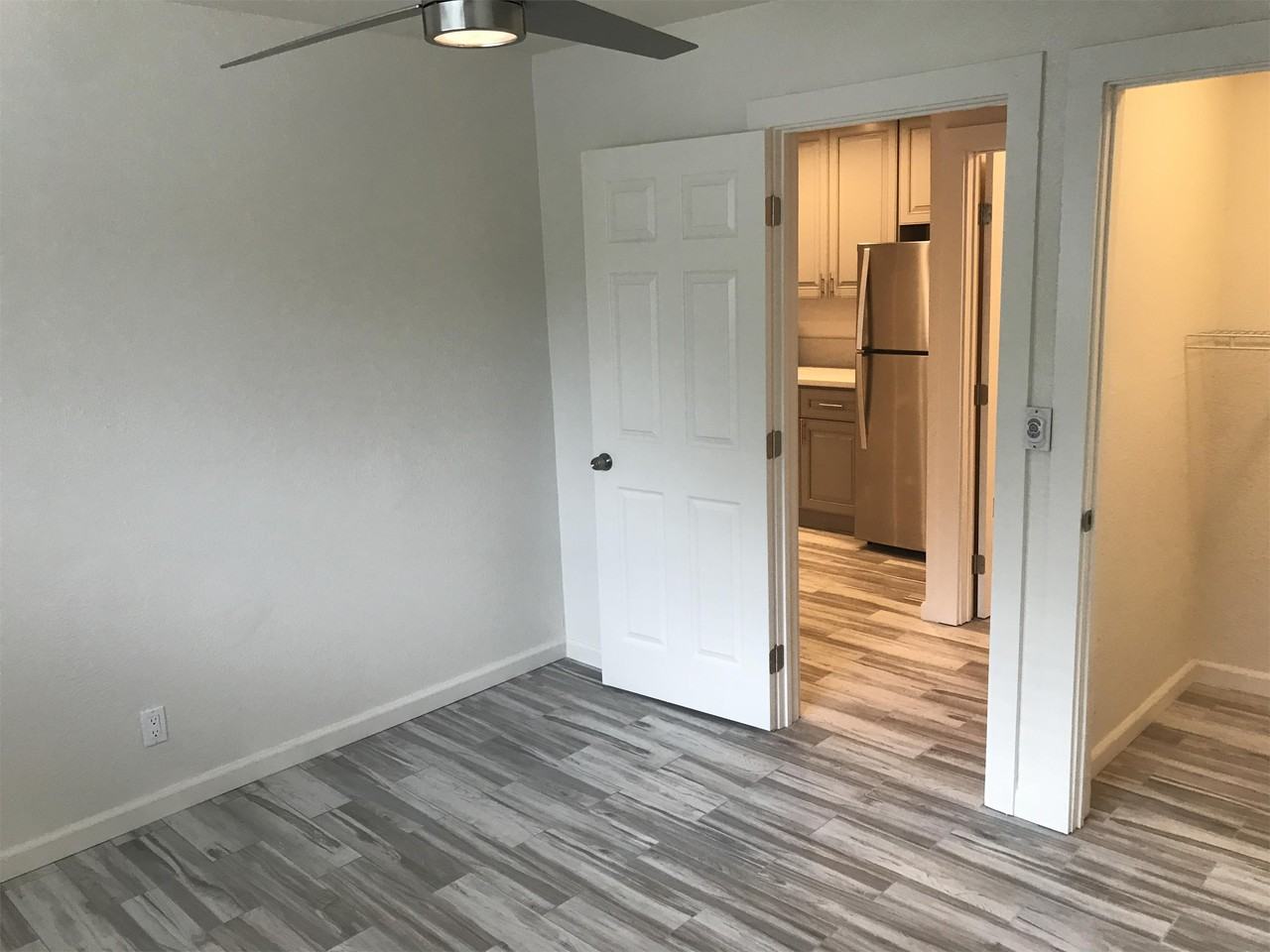 620 5th St #02 - Photo 3 of 11