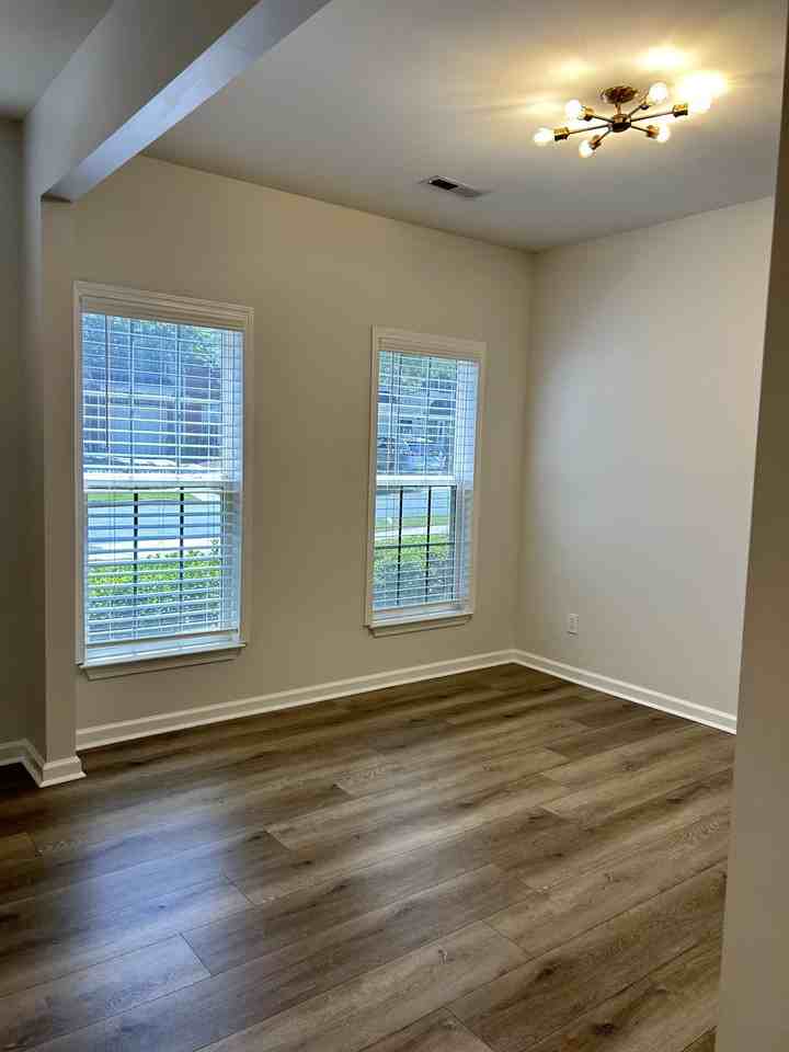 263 Hadley Commons Dr #1 - Photo 6 of 33