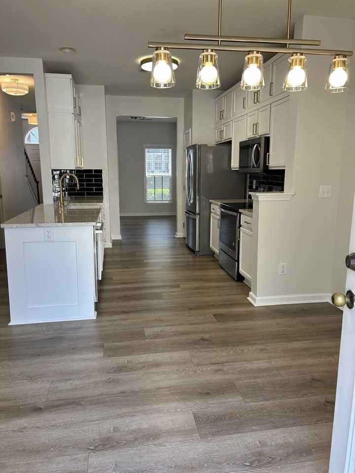 263 Hadley Commons Dr #1 - Photo 5 of 29