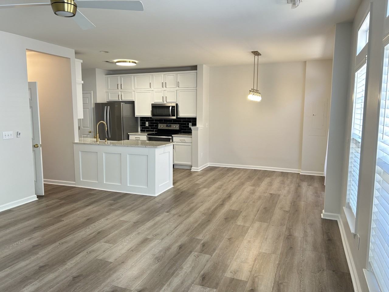 263 Hadley Commons Dr #1 - Photo 6 of 29
