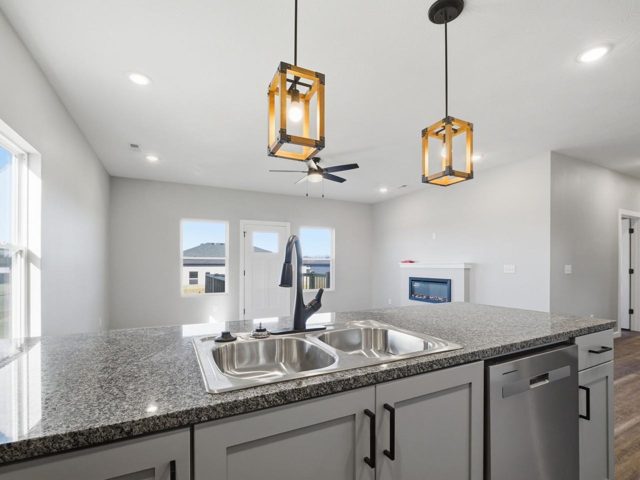 109 Bailey Dr #1 - Photo 3 of 9
