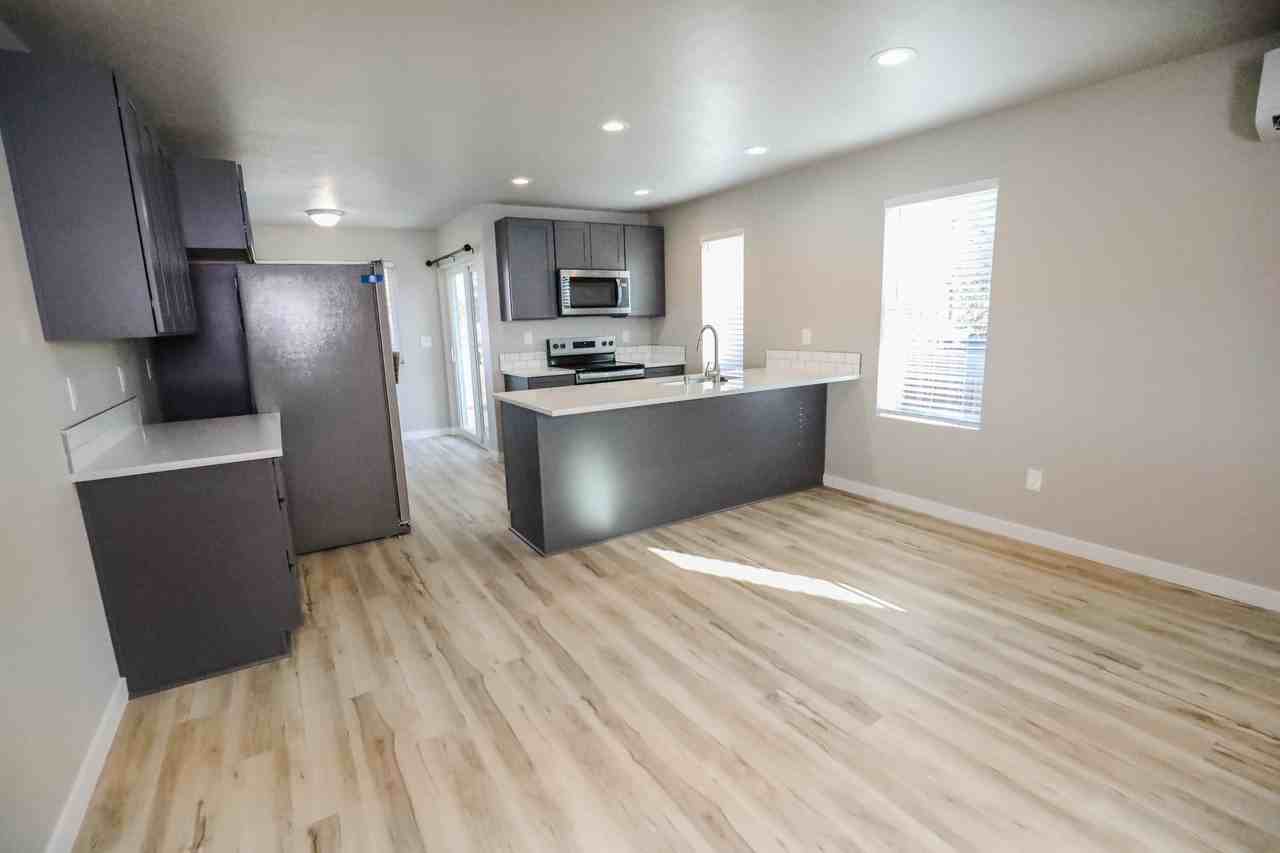 3001 E 36th Ave #1 - Photo 3 of 20