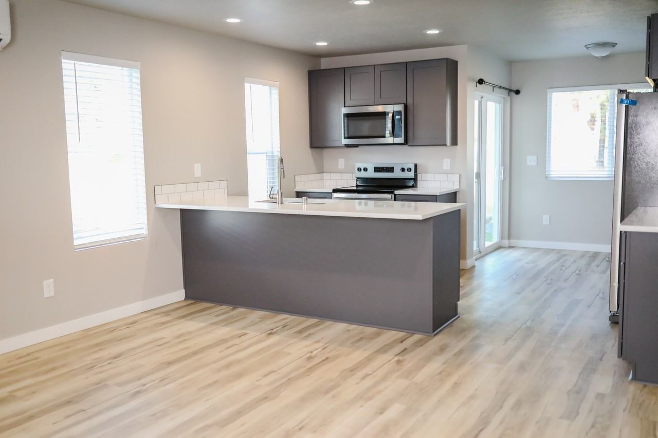 3001 E 36th Ave #1 - Photo 6 of 20