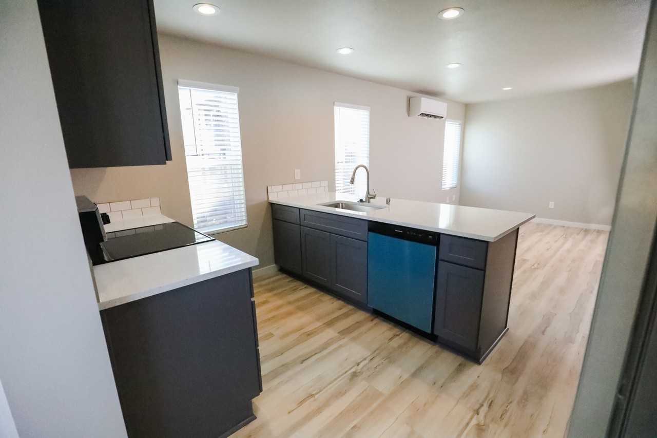 3001 E 36th Ave #1 - Photo 7 of 20