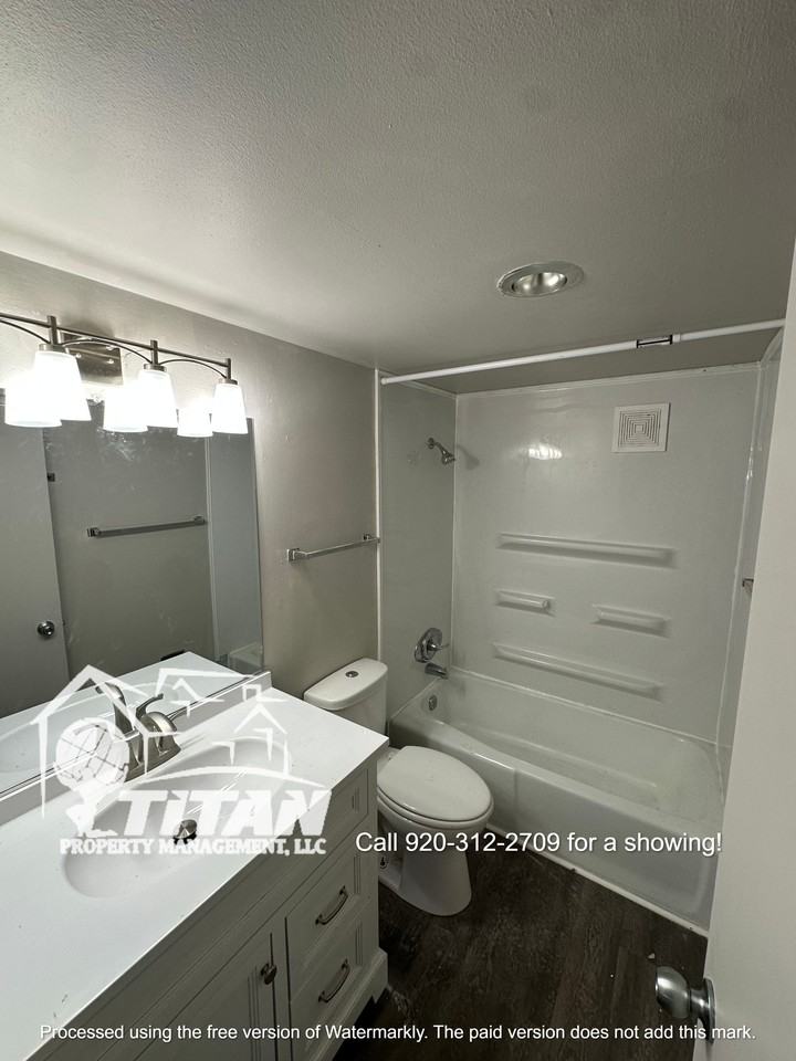 1135 Moreland St #1 - Photo 7 of 7