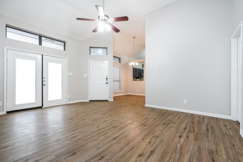 1307 Jasmine Dr - Photo 5 of 16
