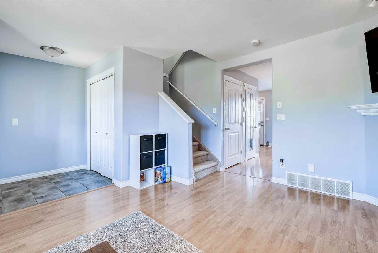 11216 Pinnacle Dr #1 - Photo 5 of 9