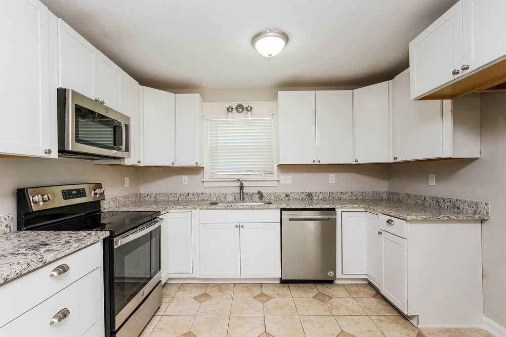 12907 Silbury Ln - Photo 7 of 16