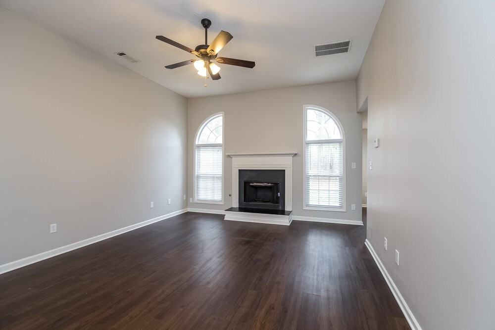 109 Stoney Brook Way - Photo 2 of 15