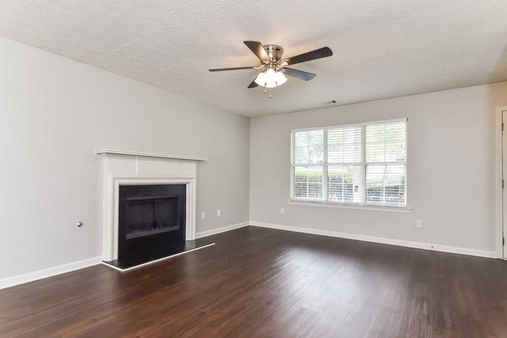 5160 Towne Park Dr - Photo 7 of 17