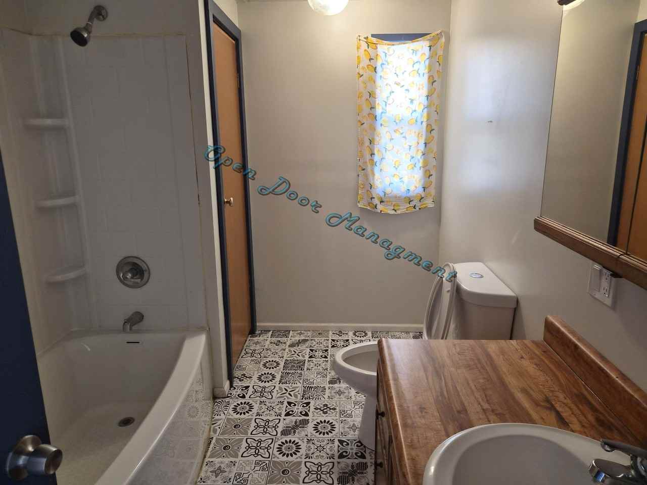 201 Hobson Ave #1 - Photo 5 of 9