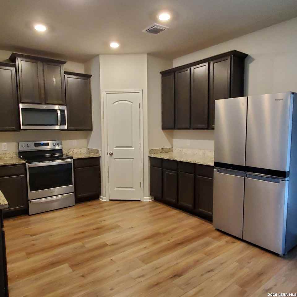 9206 Foxing Blfs #1 - Photo 2 of 9