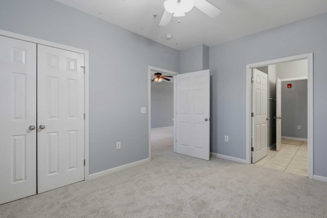 625 Marshtree Ln Unit 208 #1 - Photo 4 of 7