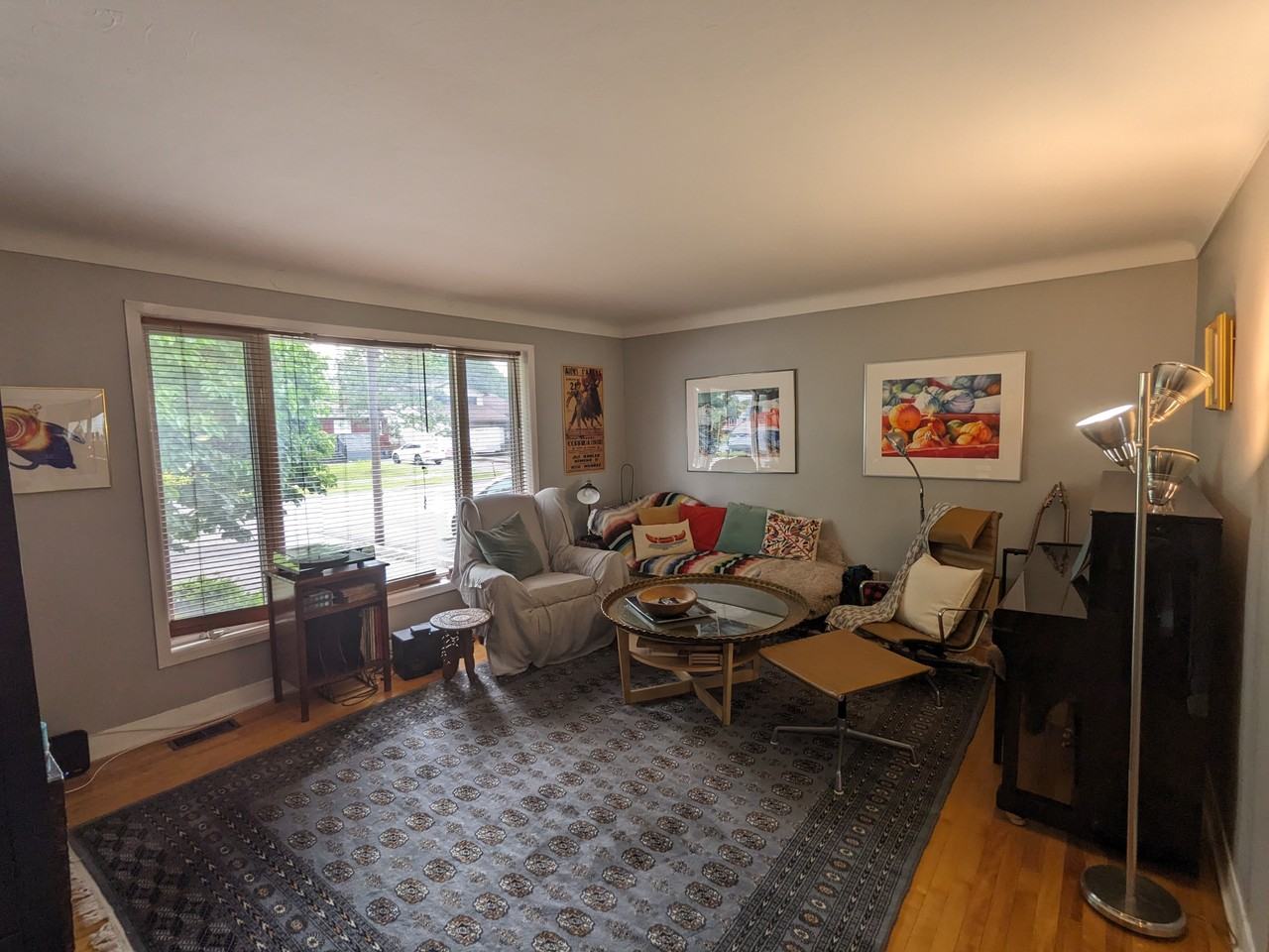 1576 Maxime St - Photo 3 of 16