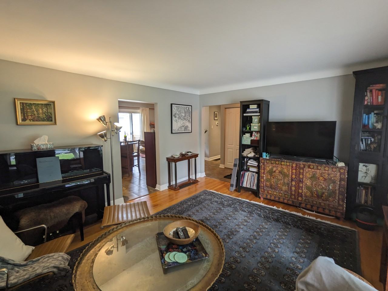 1576 Maxime St - Photo 4 of 16