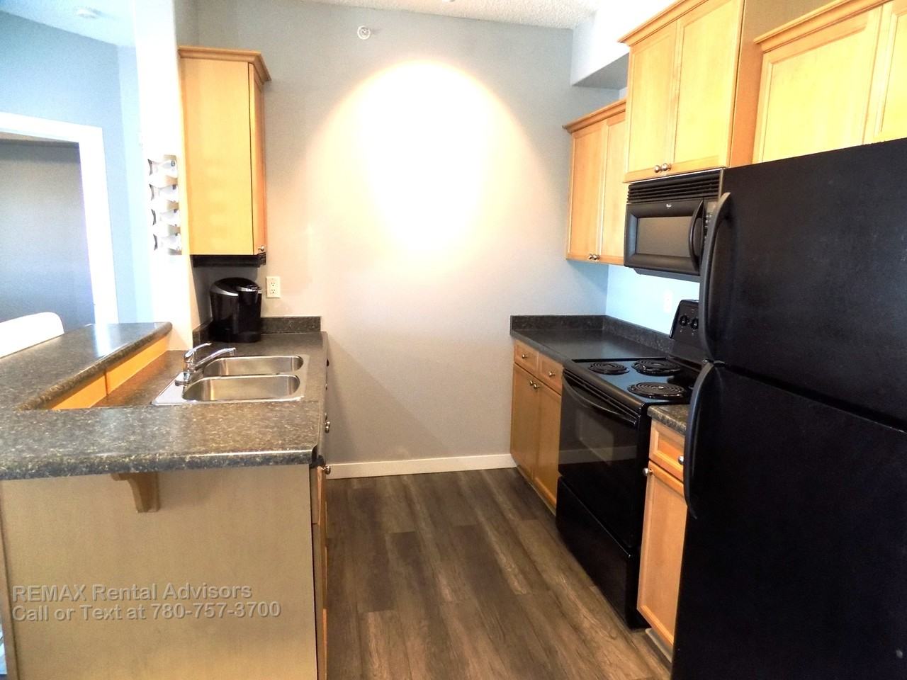 16715 100 Ave Nw - Photo 5 of 21