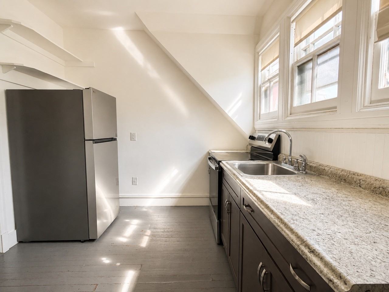 110 East High Street - Photo 4 of 5