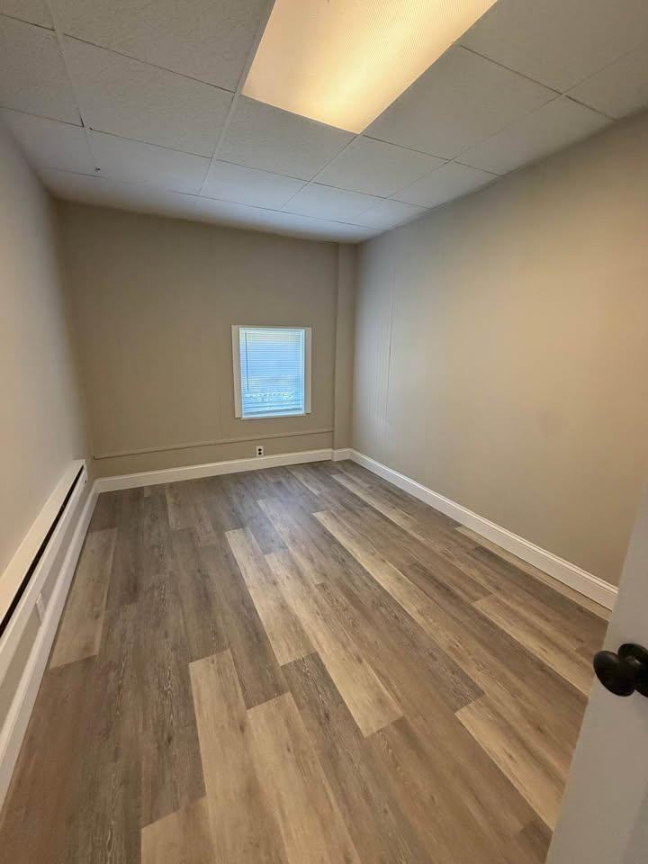 694 N Delaware St - Photo 3 of 8