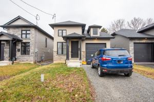 featured image of 44 Hatter Ave