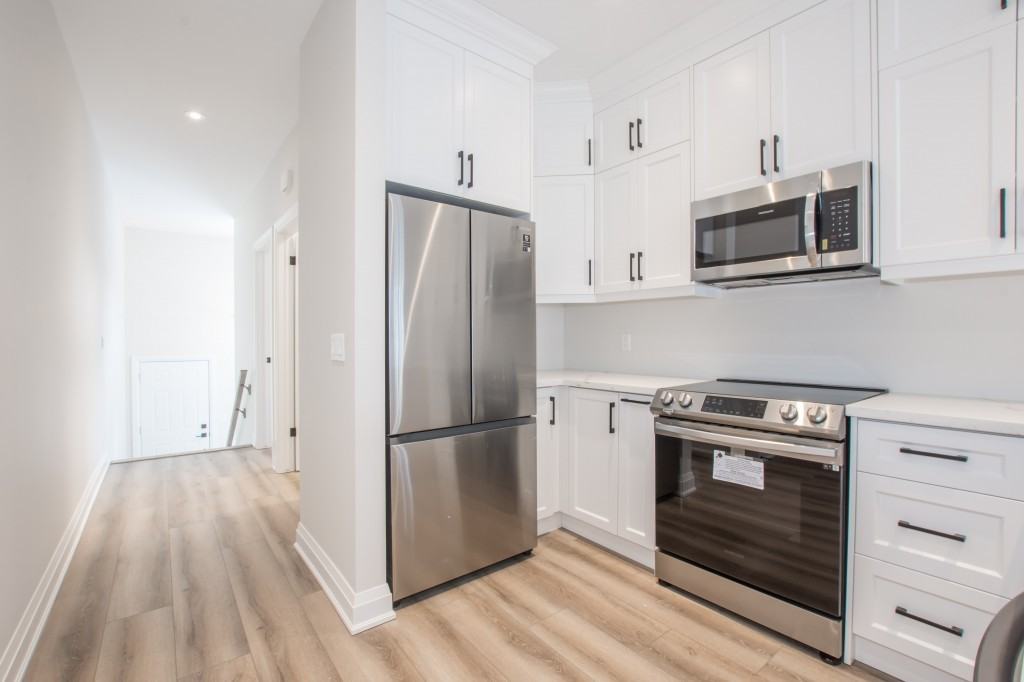 44 Hatter Ave - Photo 4 of 21