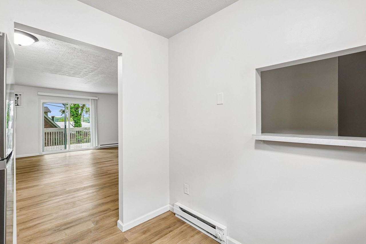 Newly Renovated Apartments - Photo 6 of 9