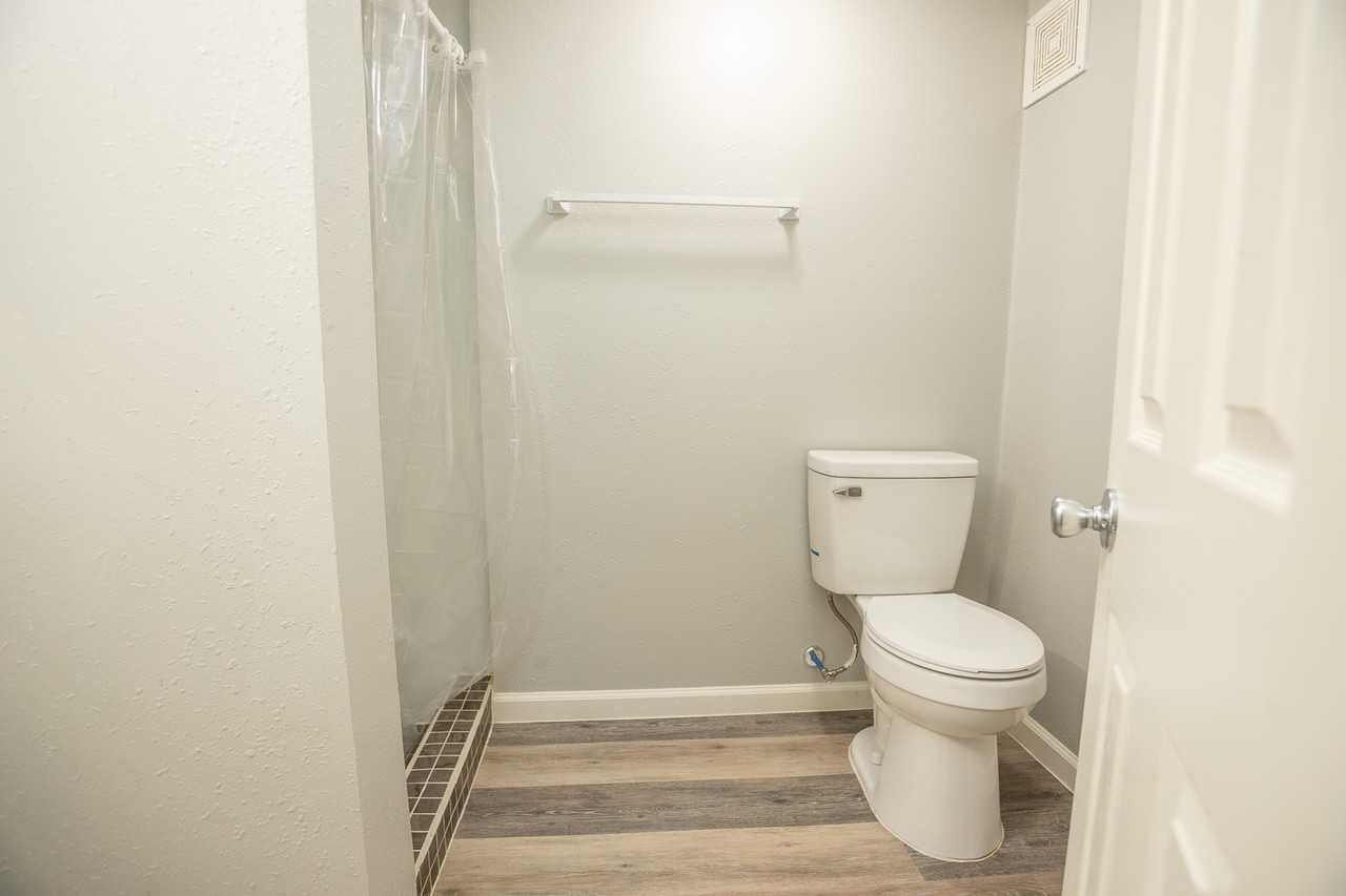 1518 East McCarty StreetApt. 16 #16 - Photo 7 of 8