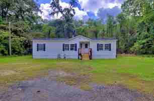 featured image of 235 Fleming Loop Rd #1