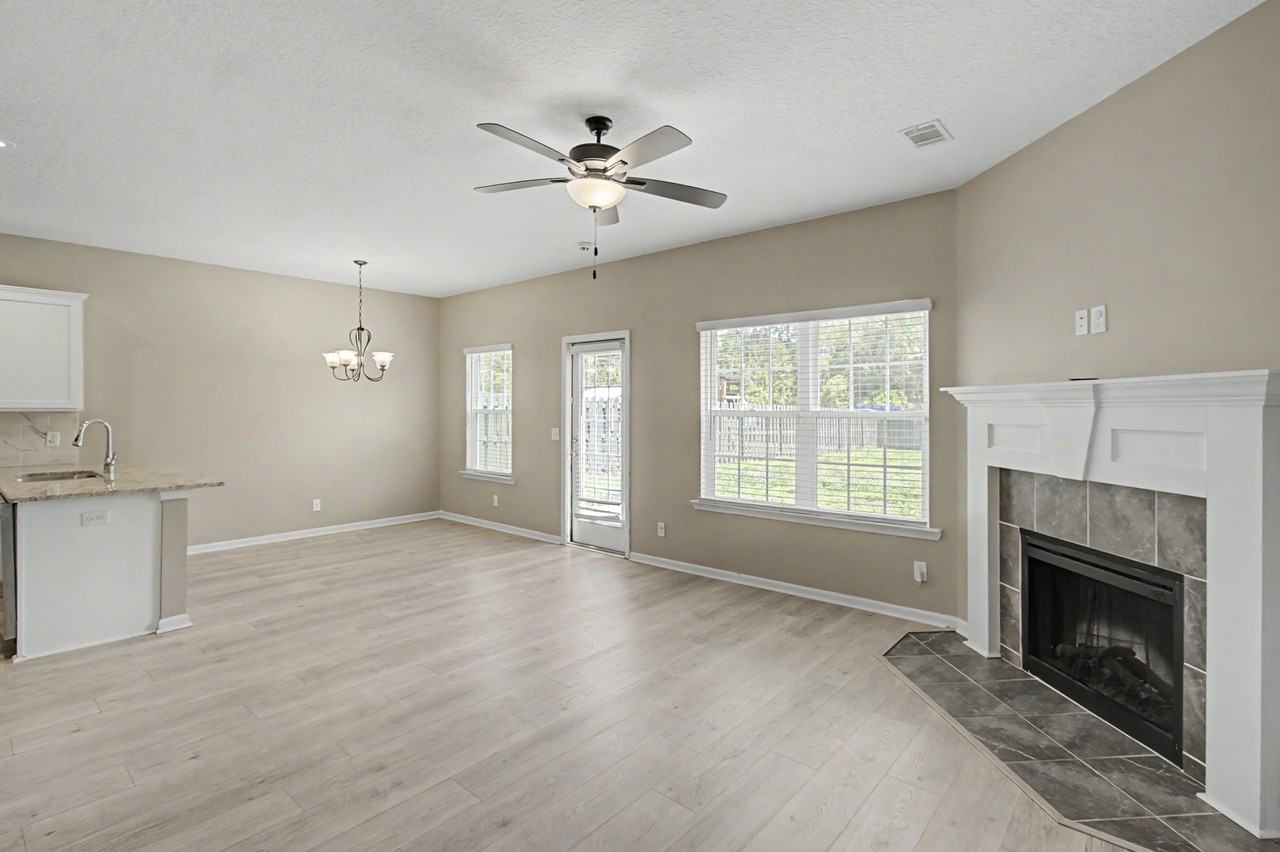 46 Brightleaf Cir #1 - Photo 2 of 32