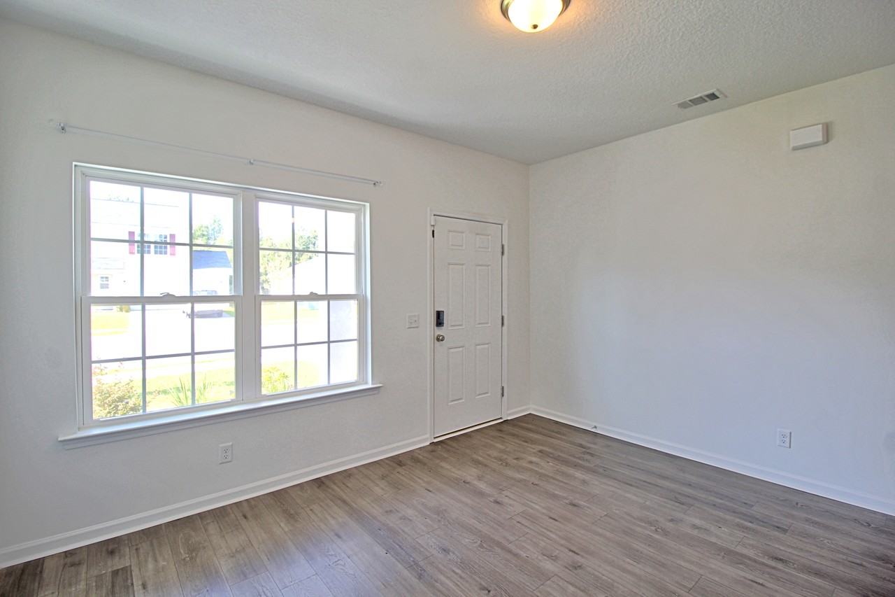 171 Brightleaf Cir #1 - Photo 5 of 37