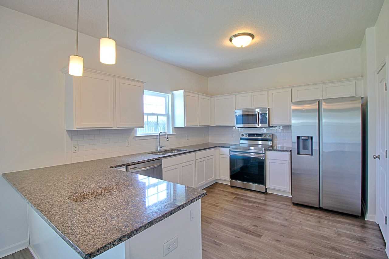 171 Brightleaf Cir #1 - Photo 7 of 37