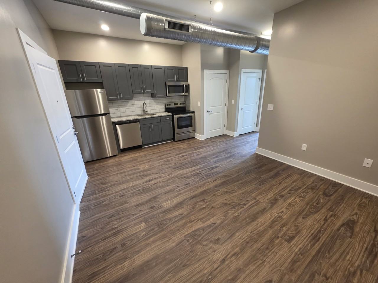 60 W Morgan St #1 - Photo 2 of 5